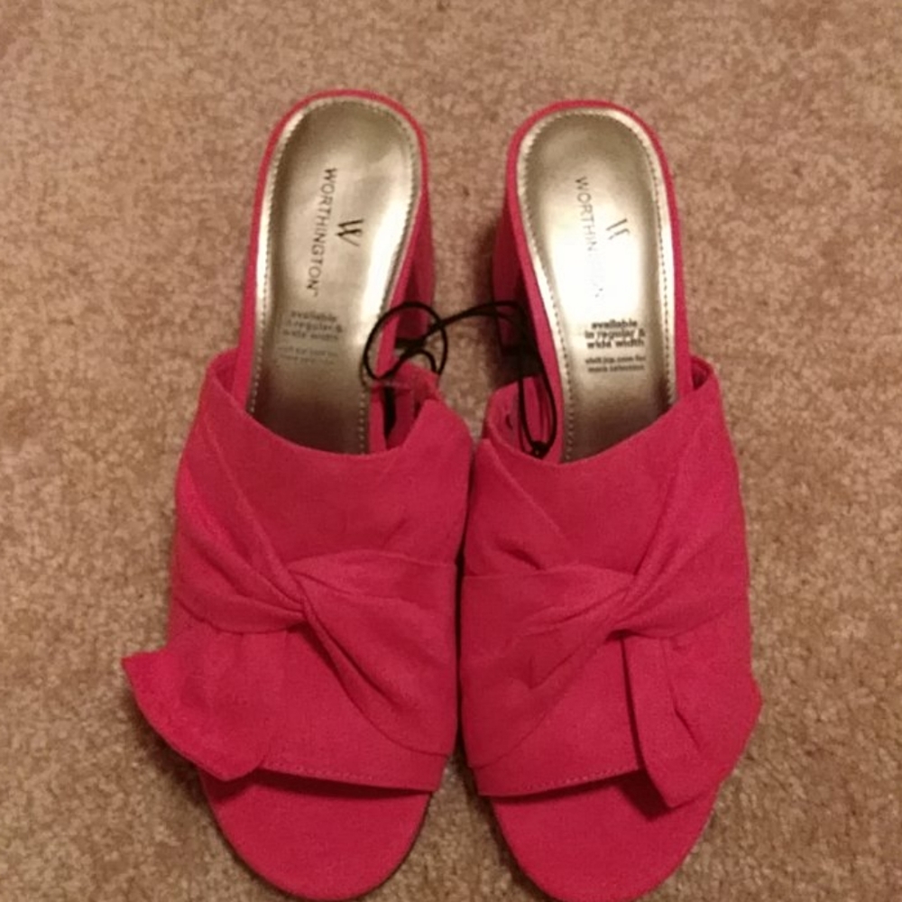 Shoe - Picture 7 of 8
